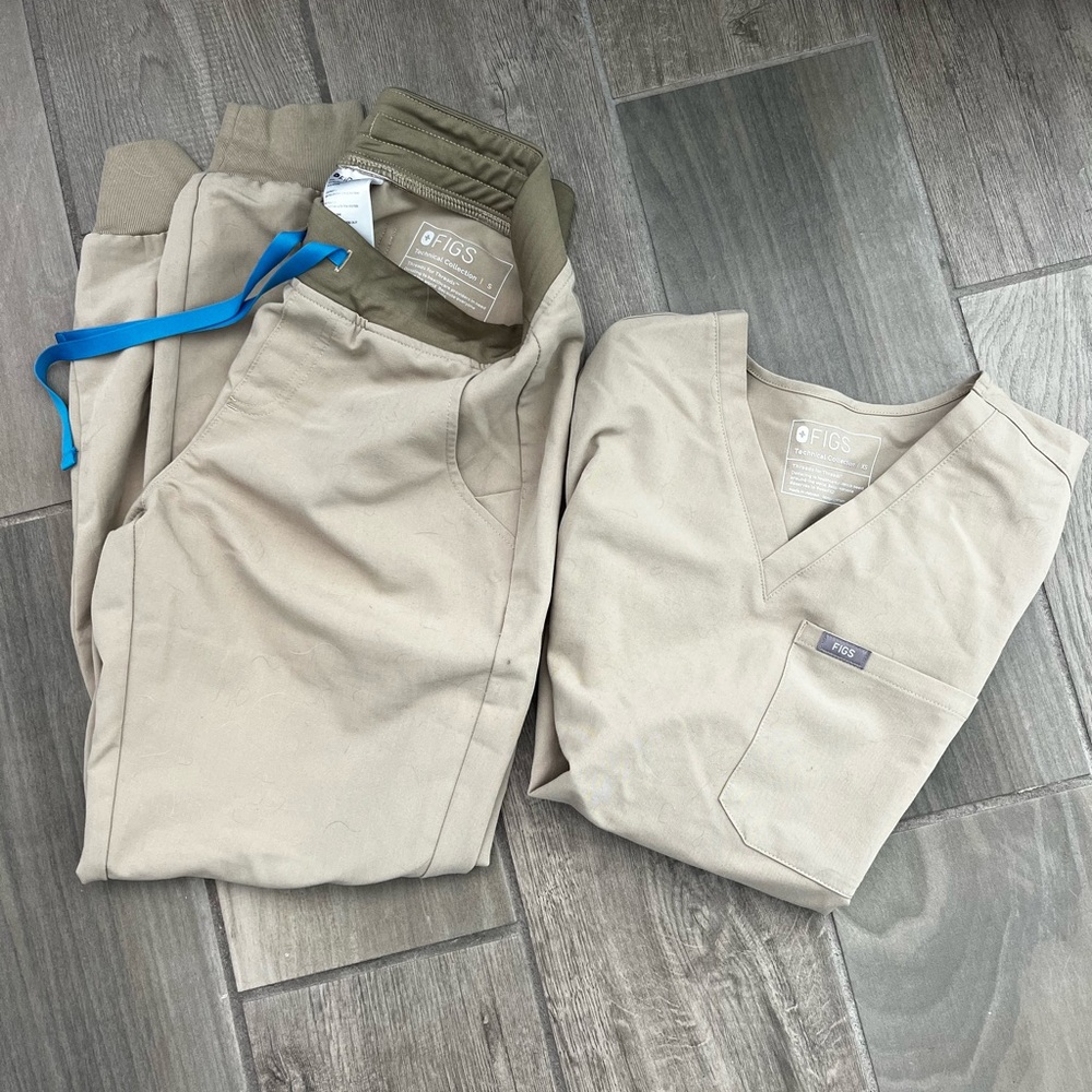 Figs scrubs